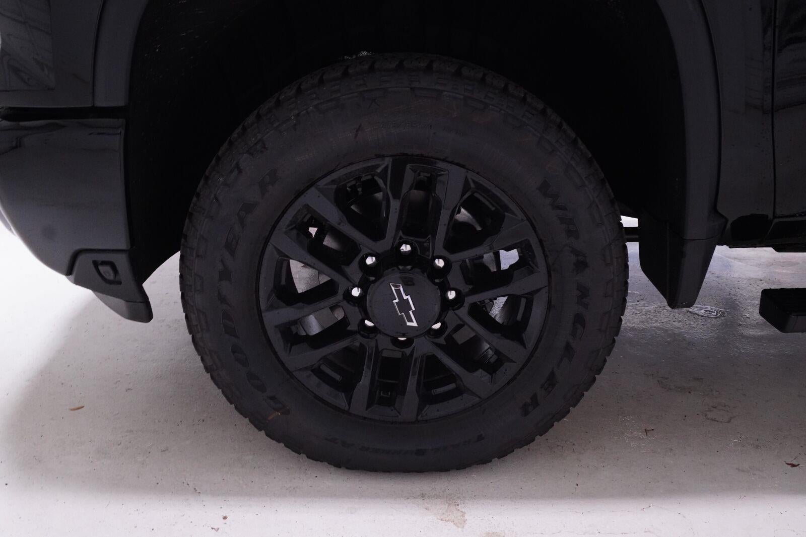 2026 Chevrolet Silverado 2500 HD Custom - Photo 29