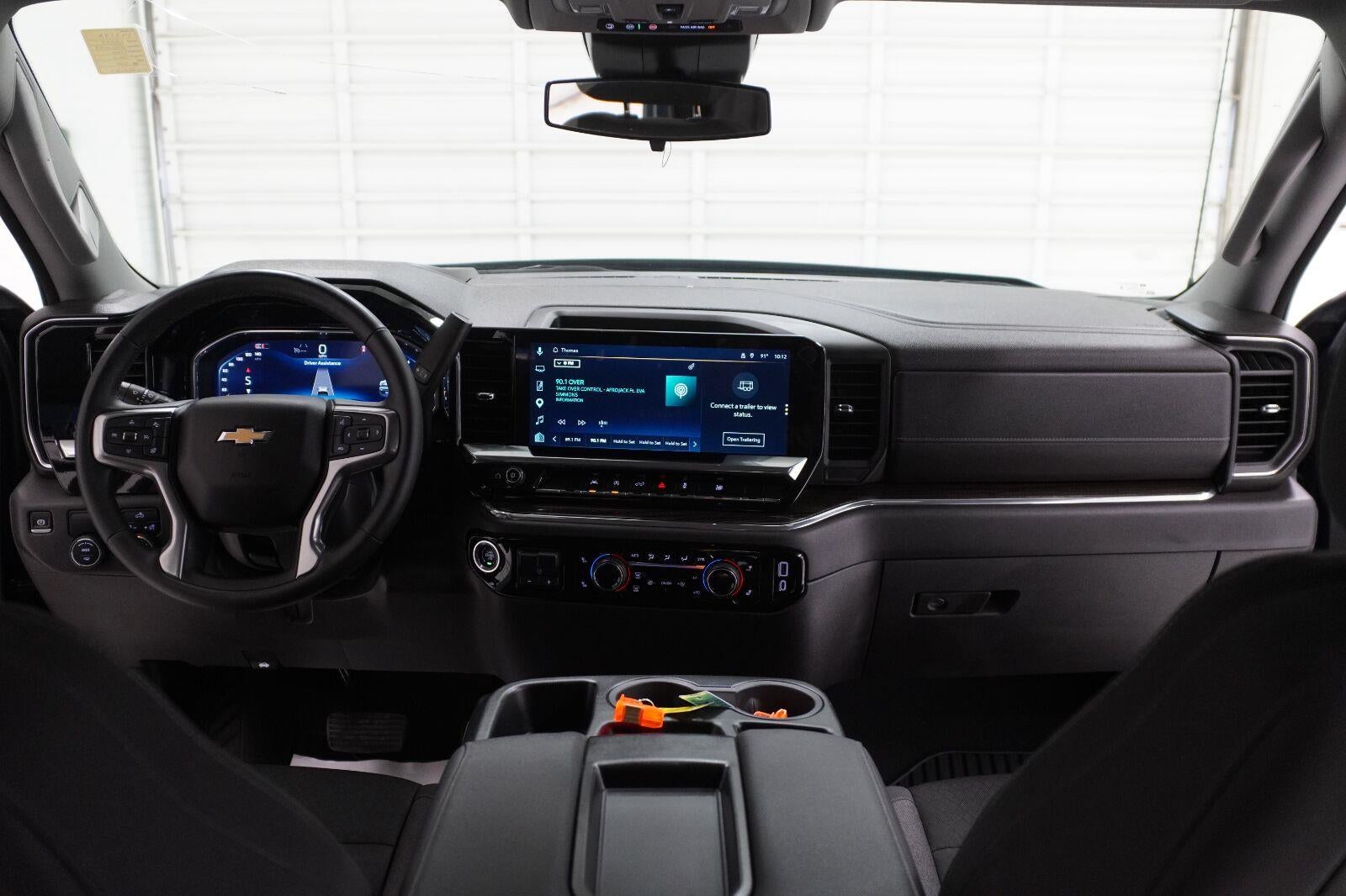 2024 Chevrolet Silverado 1500 LT