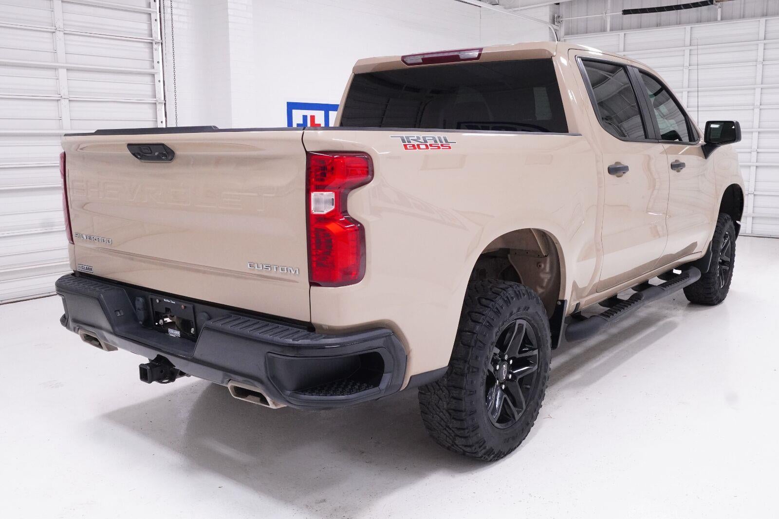 2022 Chevrolet Silverado 1500 Custom Trail Boss