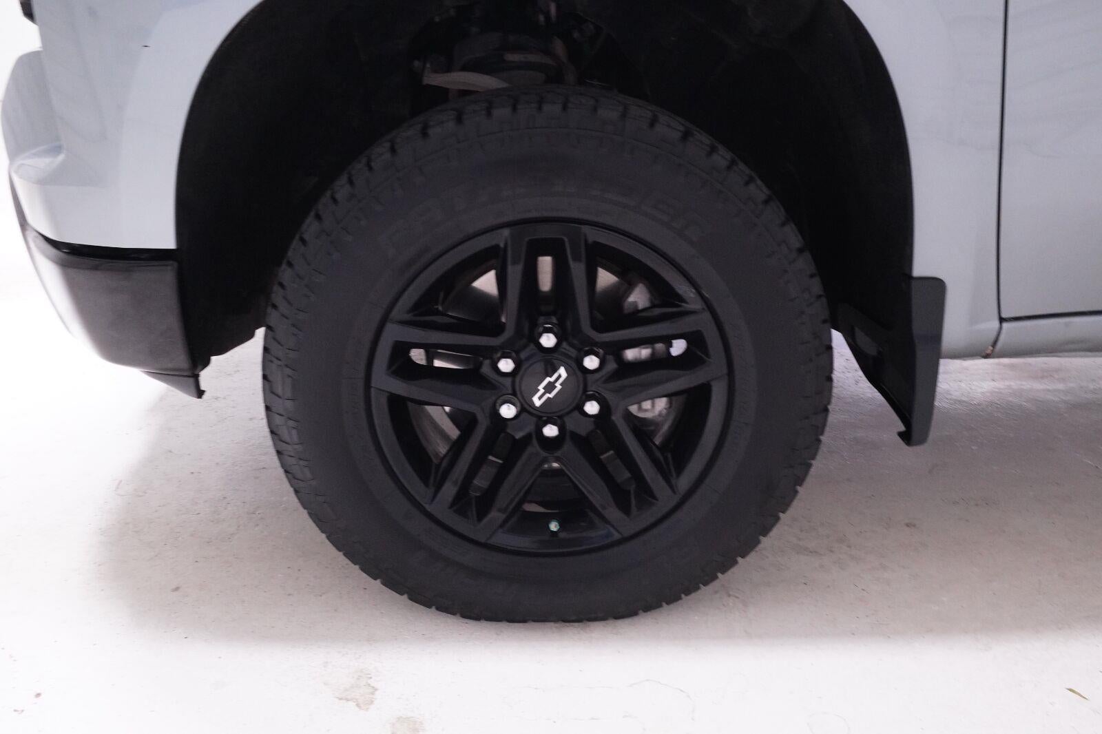 2025 Chevrolet Silverado 1500 Custom Trail Boss