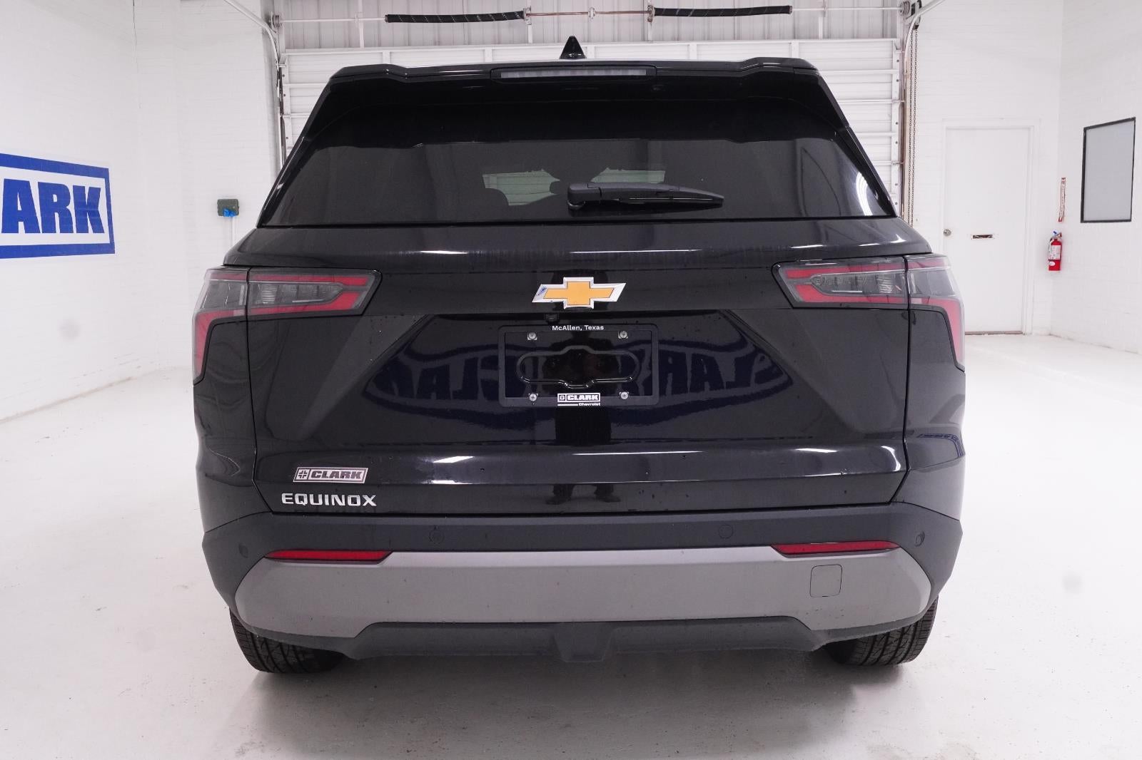 2027 Chevrolet Equinox LT - Photo 29
