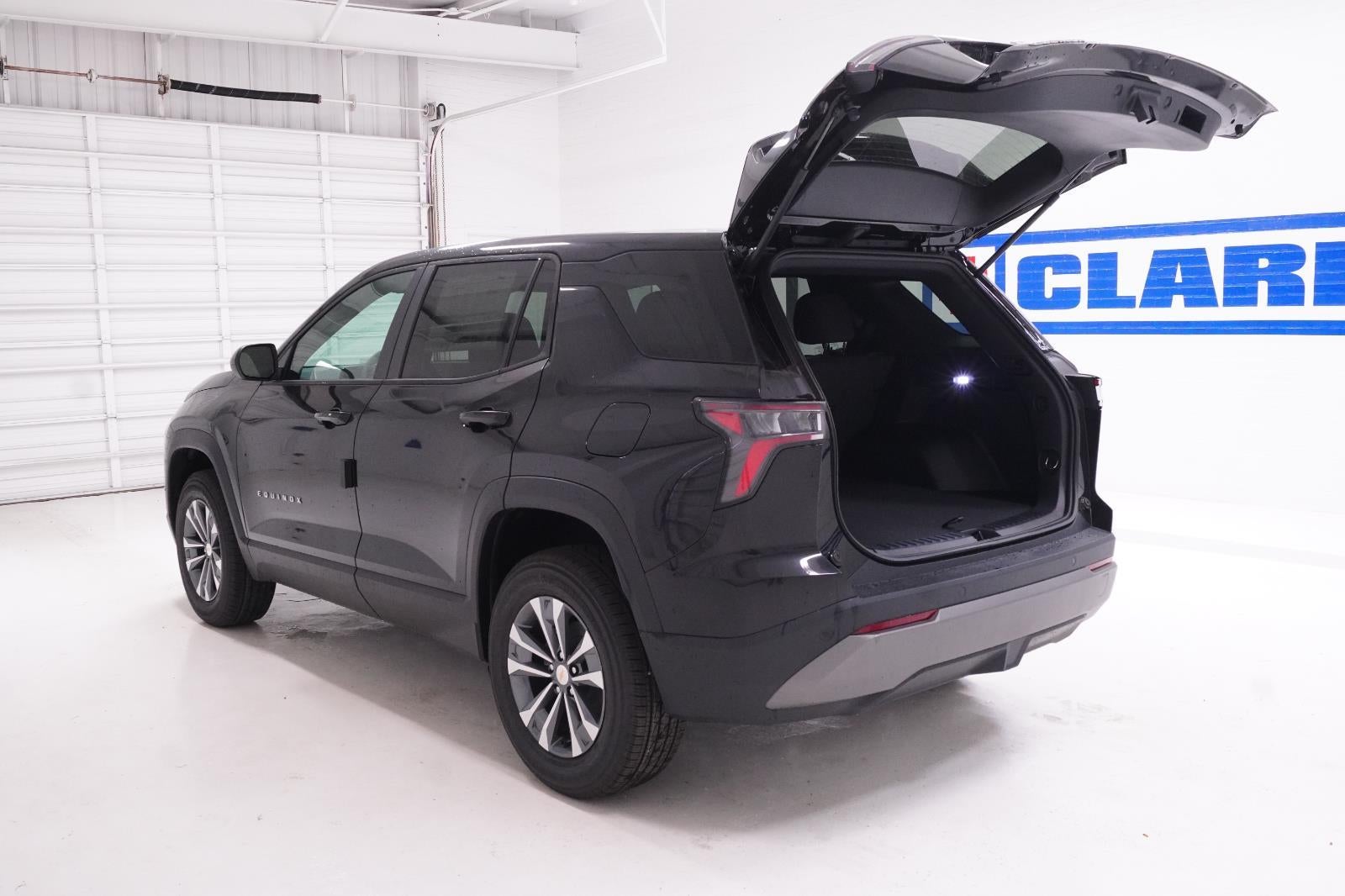 2027 Chevrolet Equinox LT - Photo 31