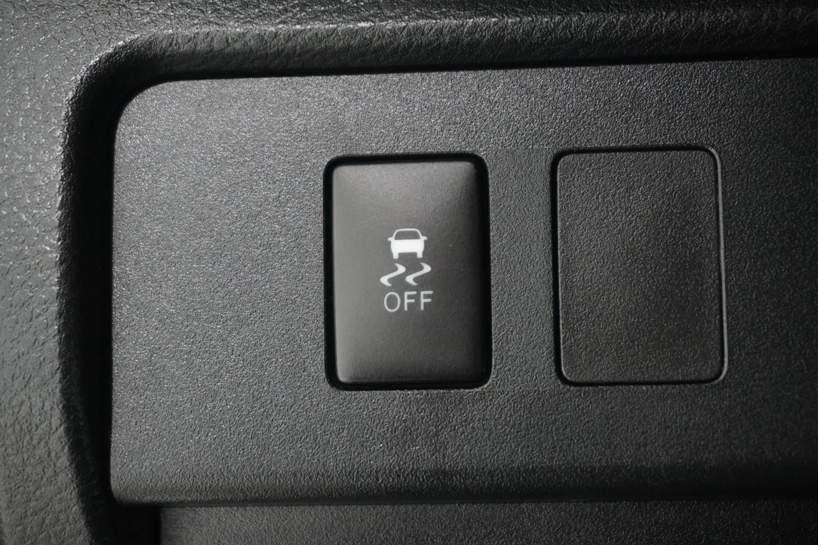 2022 Toyota Tacoma 2WD SR