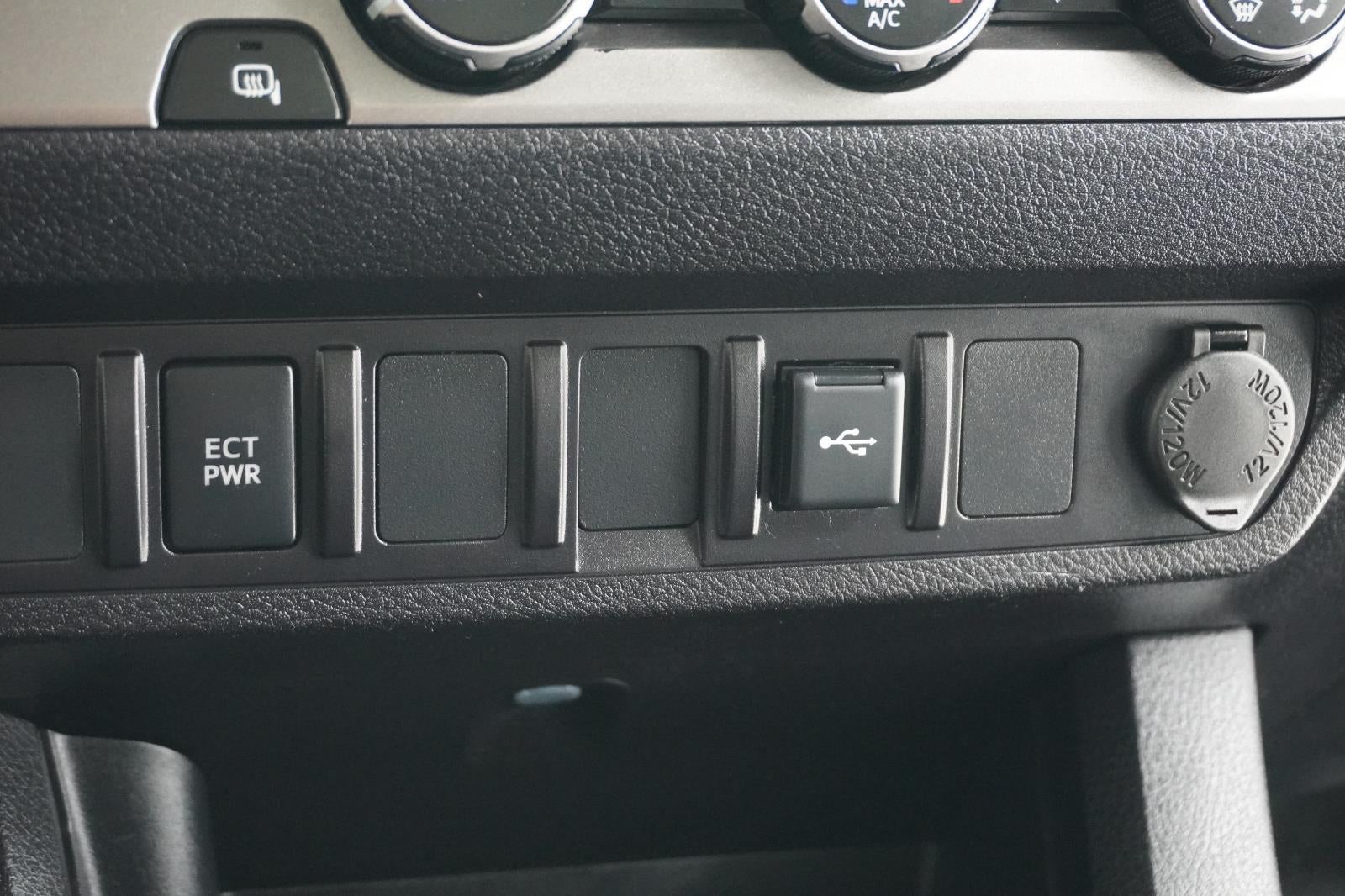 2022 Toyota Tacoma 2WD SR
