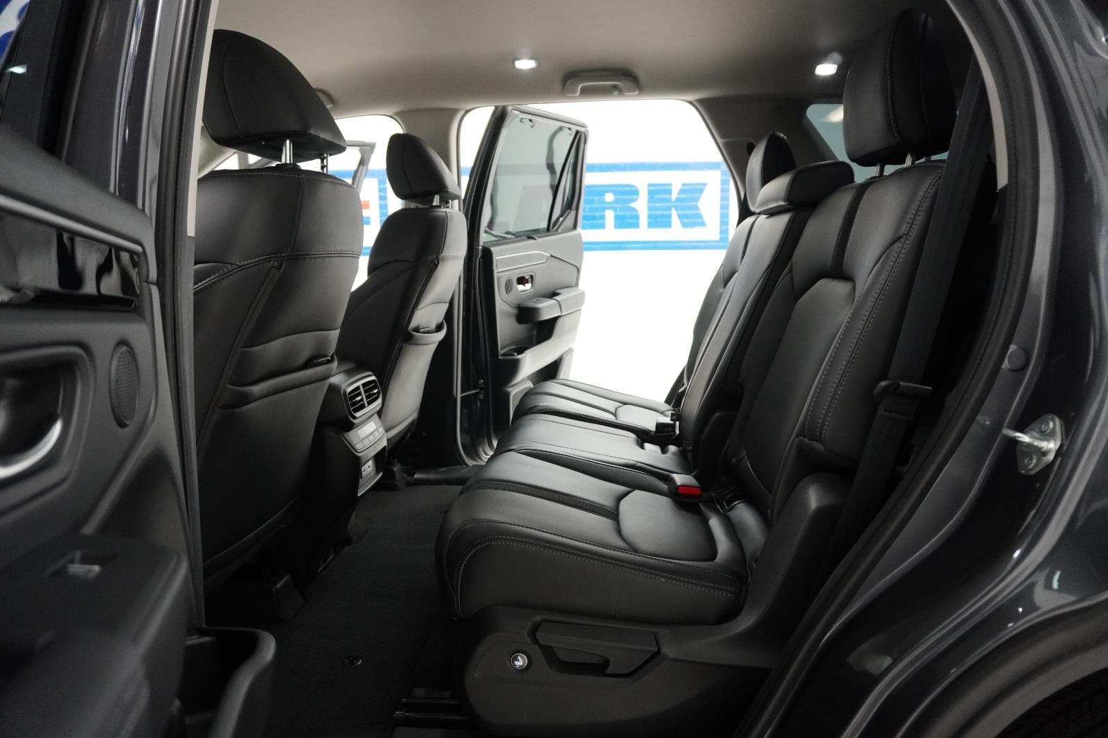 2023 Honda Pilot EX-L 8 Passenger