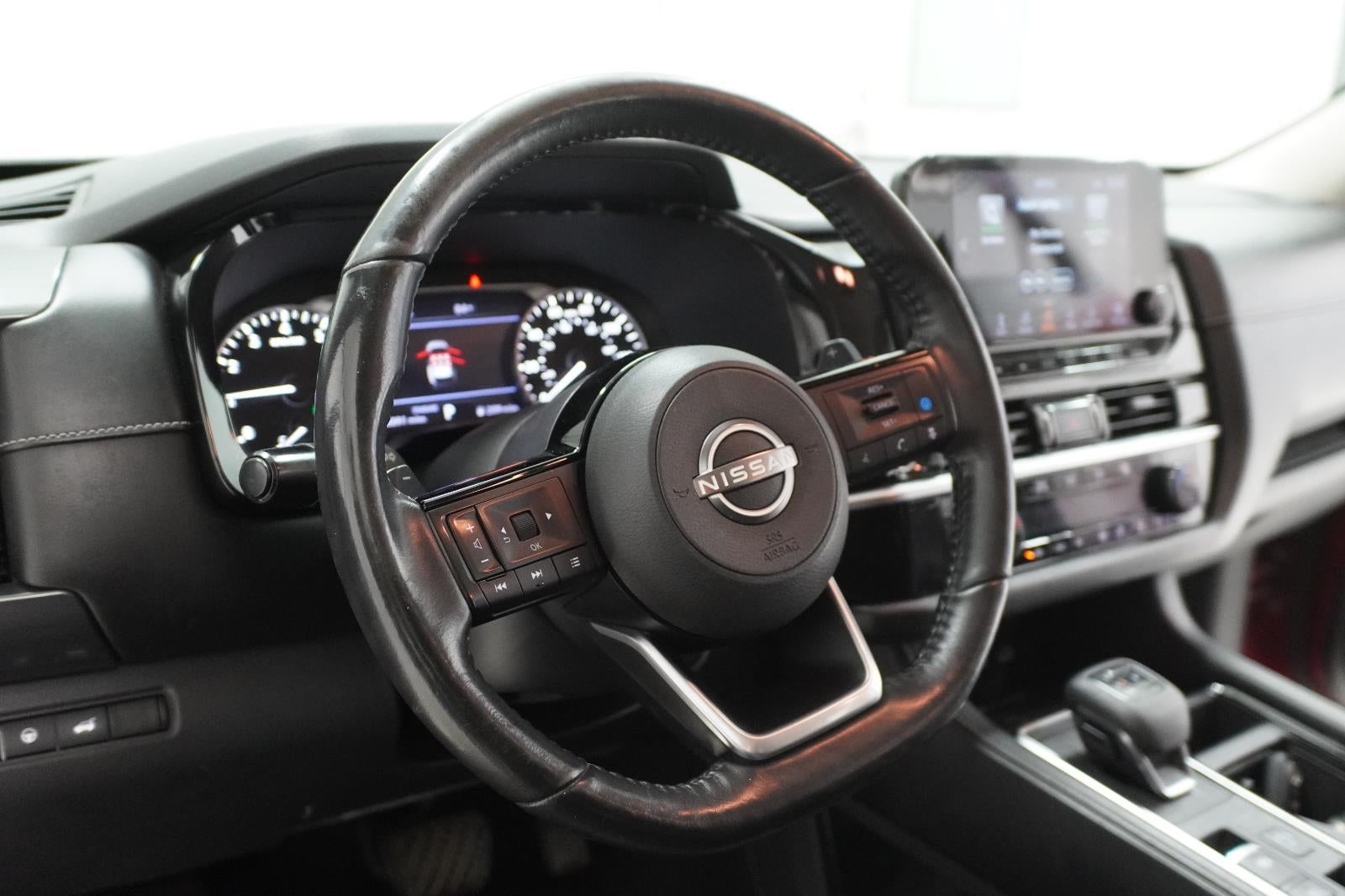 2023 Nissan Pathfinder SL