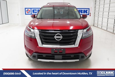 2023 Nissan Pathfinder SL