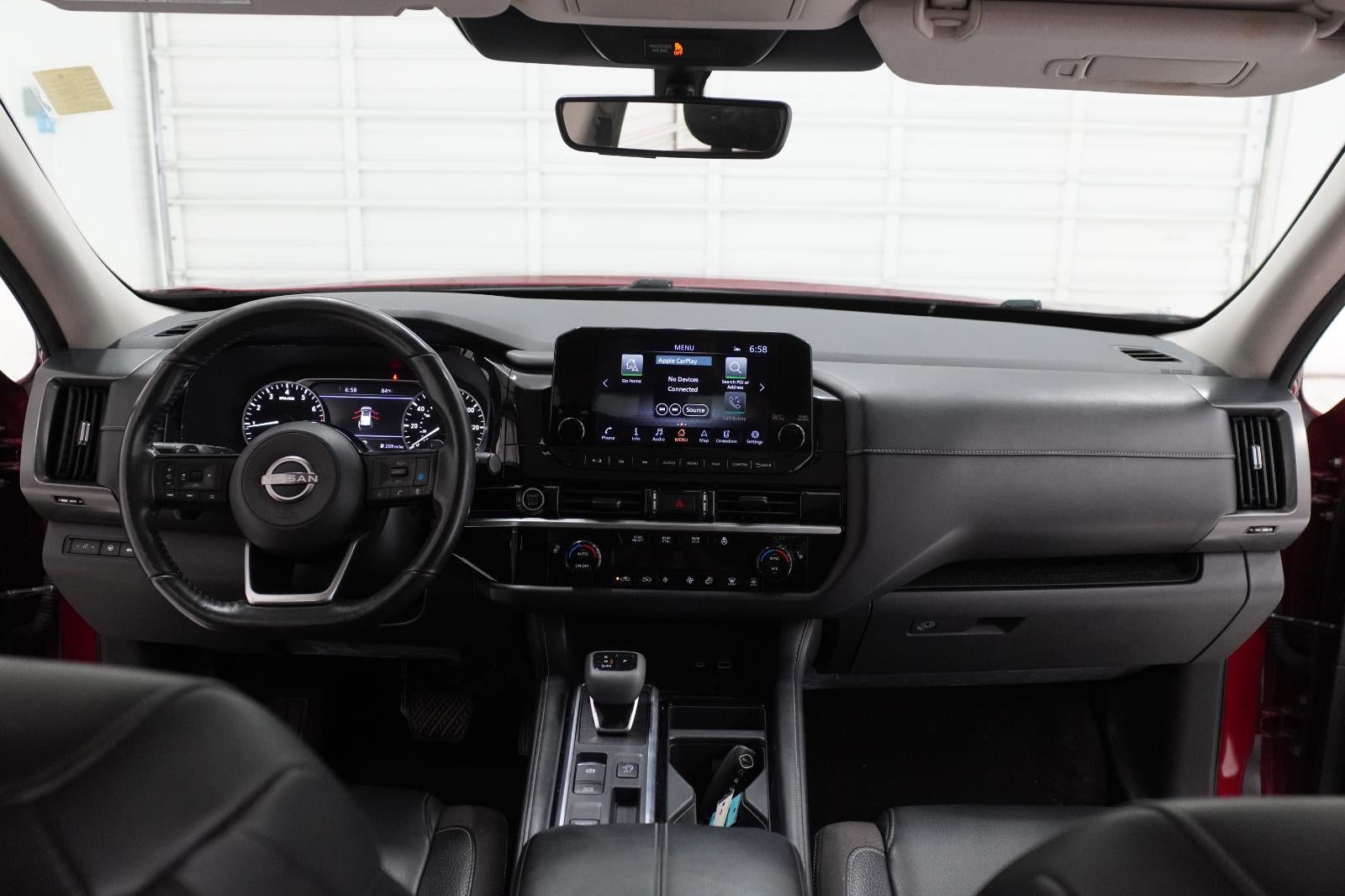 2023 Nissan Pathfinder SL
