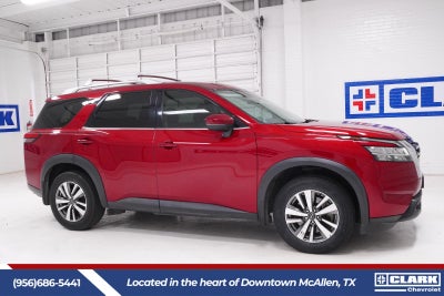 2023 Nissan Pathfinder SL