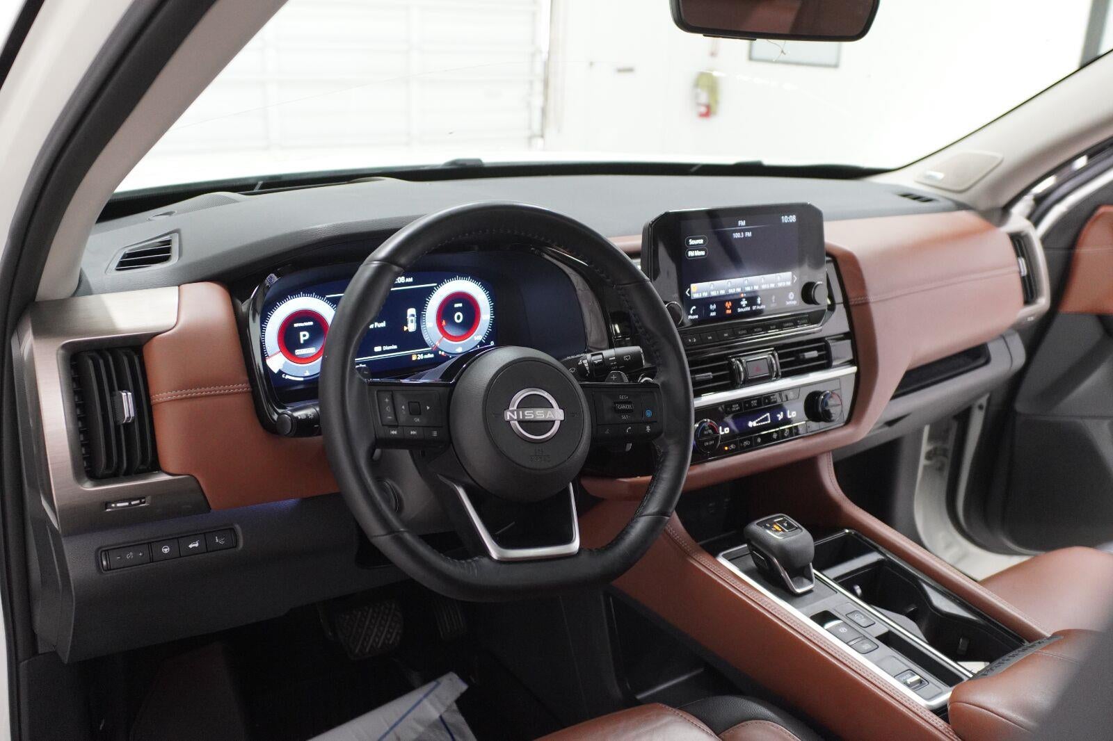 2024 Nissan Pathfinder Platinum