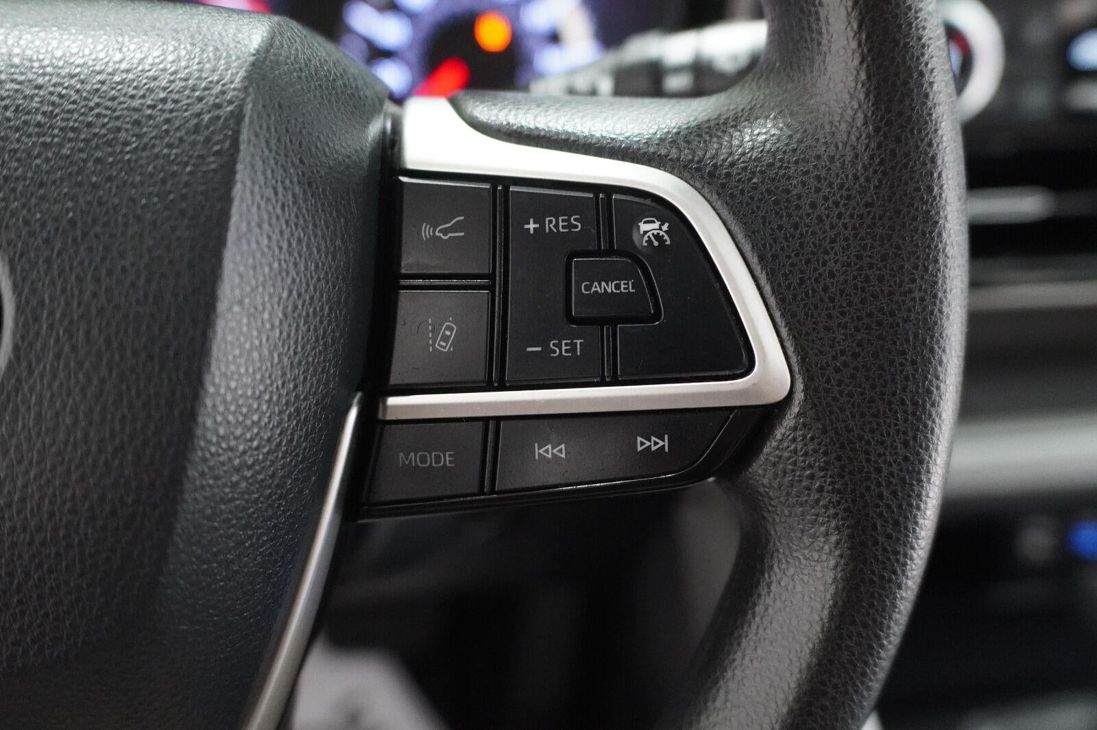 2022 Toyota Highlander L