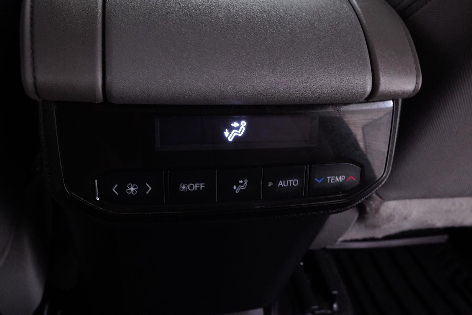 2022 Toyota Highlander L