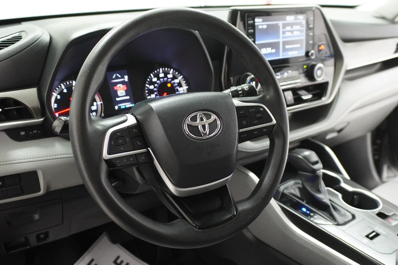 2022 Toyota Highlander L