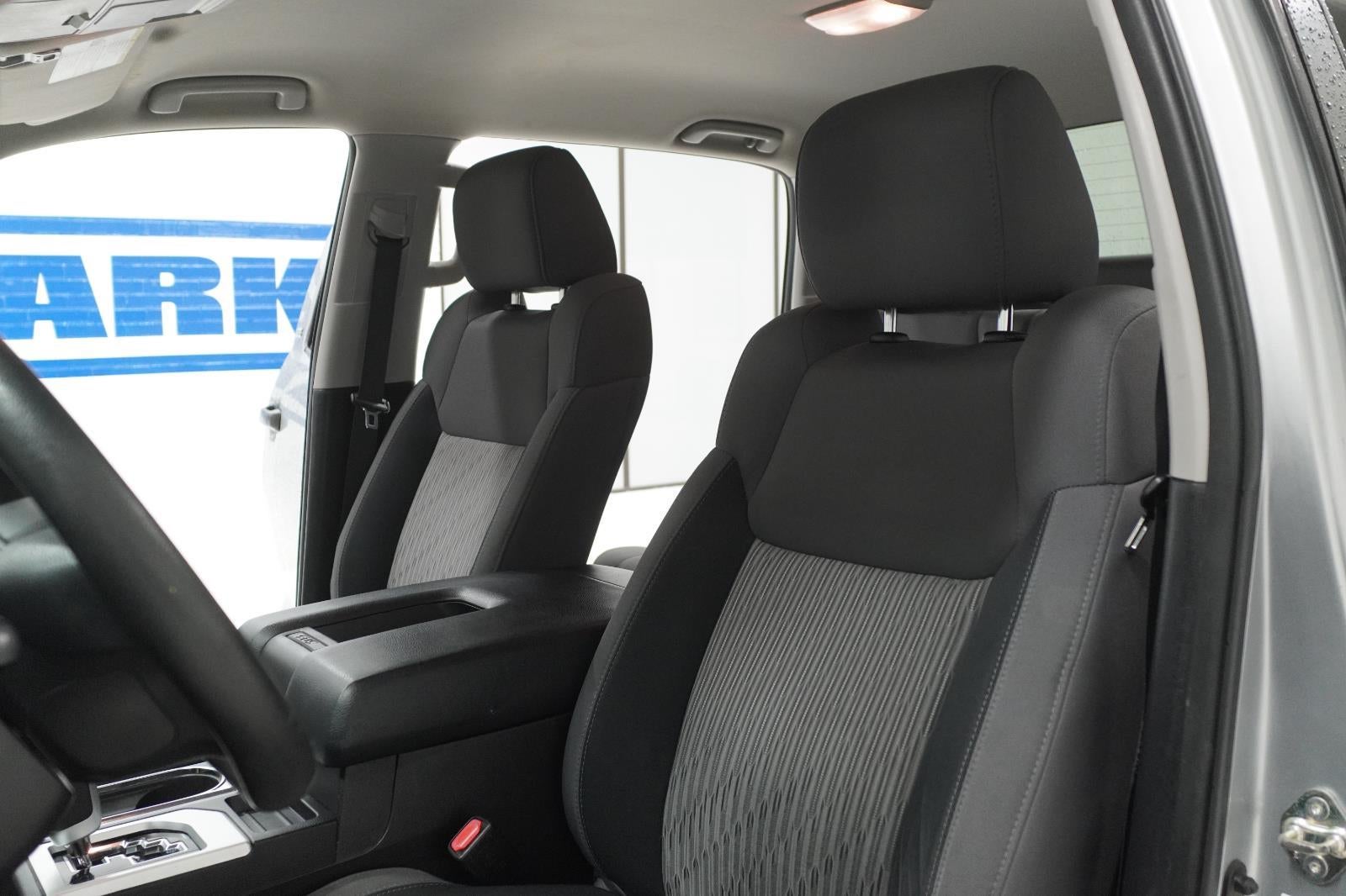 2016 Toyota Tundra 4WD Truck SR5