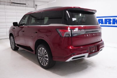 2025 INFINITI QX80 LUXE
