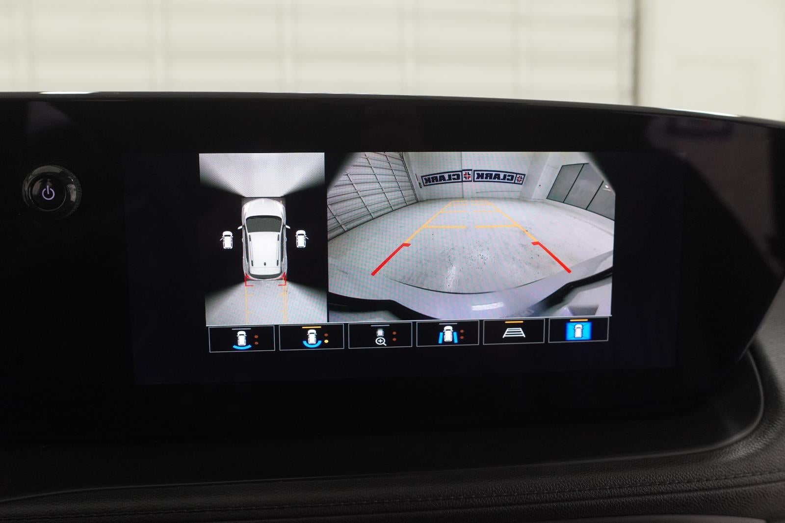 2025 Buick Encore GX Avenir