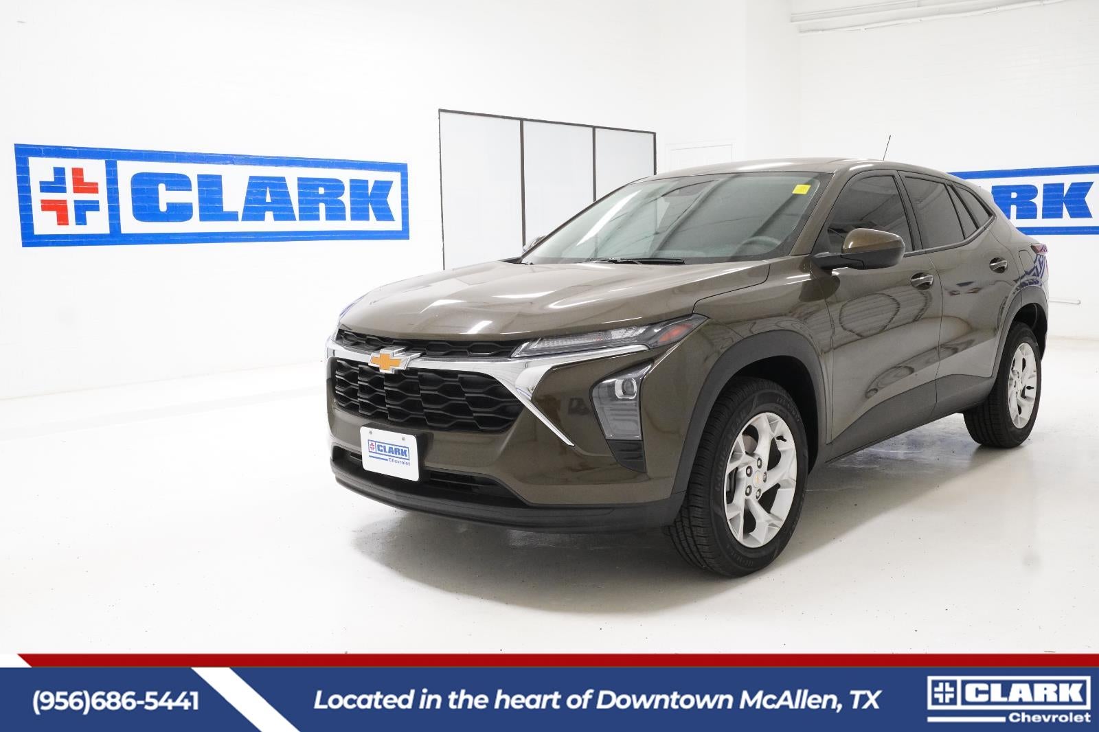 2024 Chevrolet Trax LS's photo