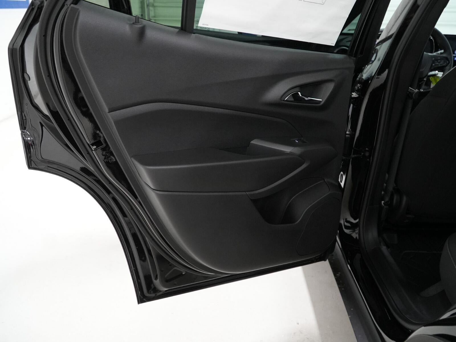 2026 Chevrolet Trax RS - Photo 10