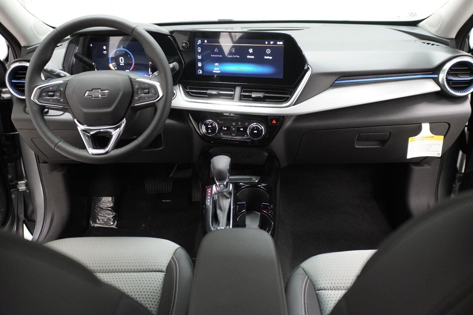 2026 Chevrolet Trax LT - Photo 14