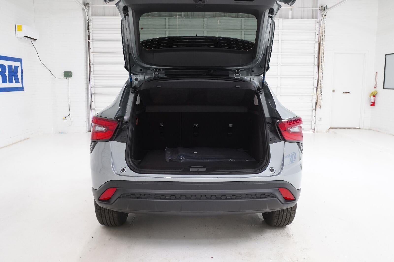 2026 Chevrolet Trax LT - Photo 28