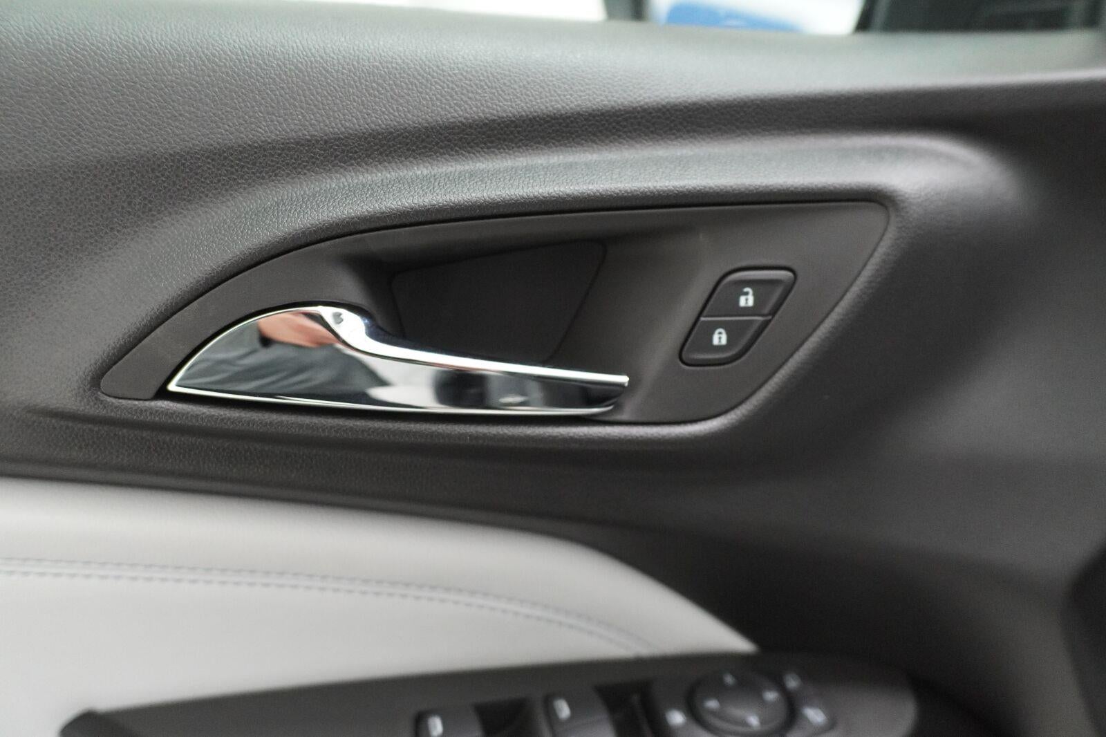 2026 Chevrolet Trax LT - Photo 6