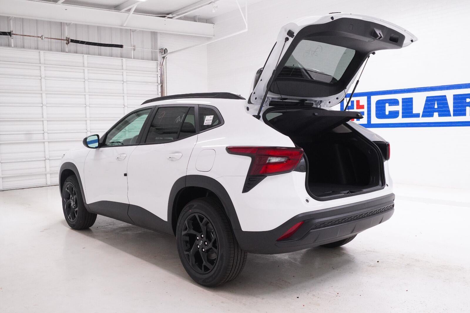 2026 Chevrolet Trax LT - Photo 31