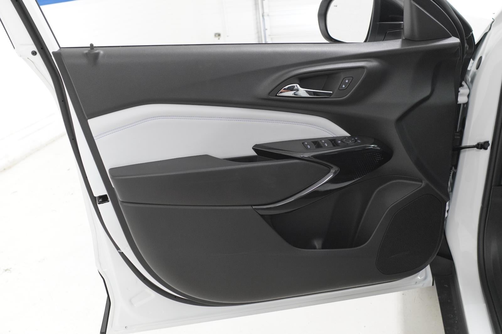 2026 Chevrolet Trax LT - Photo 12