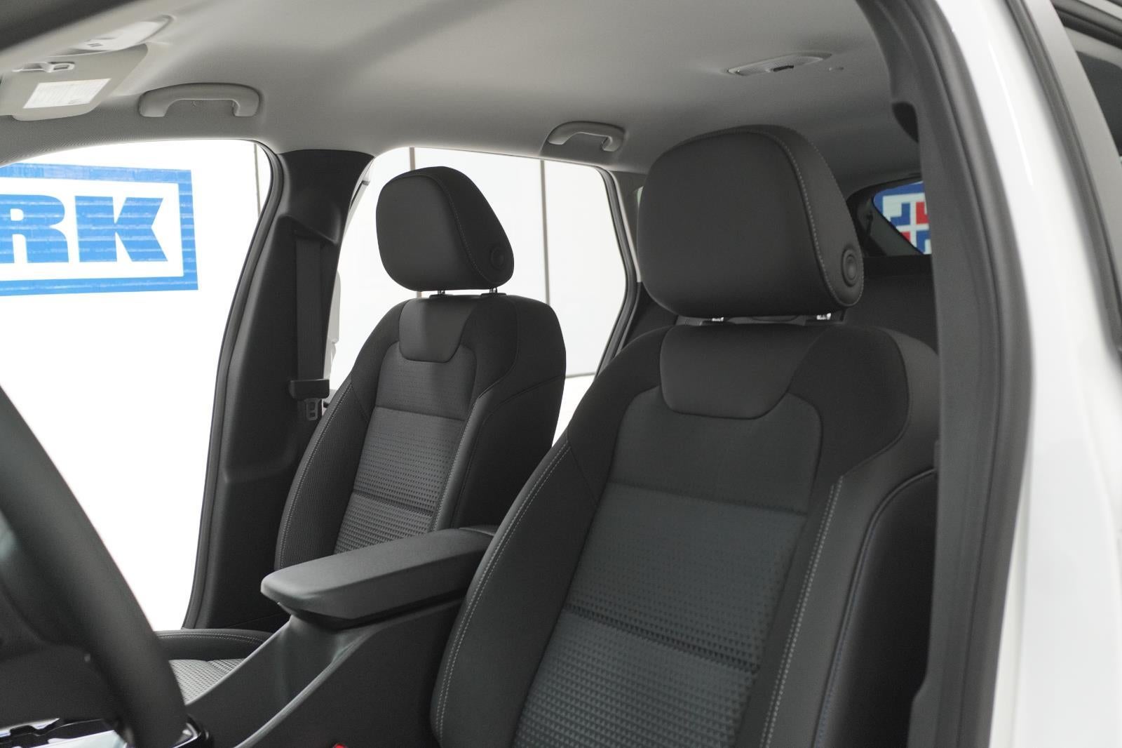2026 Chevrolet Trax LT - Photo 15