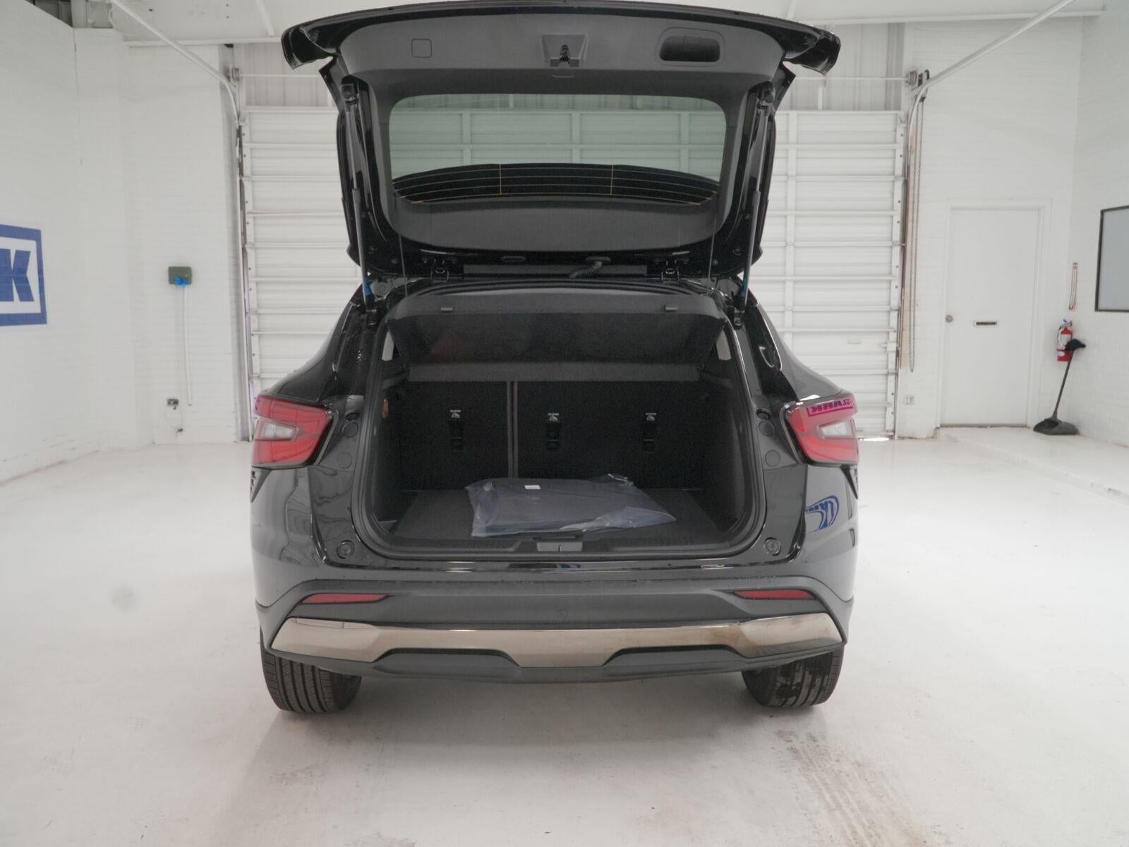 2026 Chevrolet Trax Activ - Photo 7