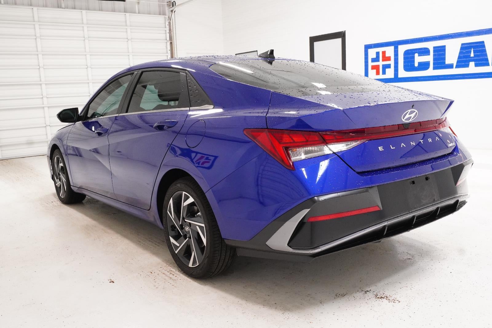 2025 Hyundai Elantra Limited