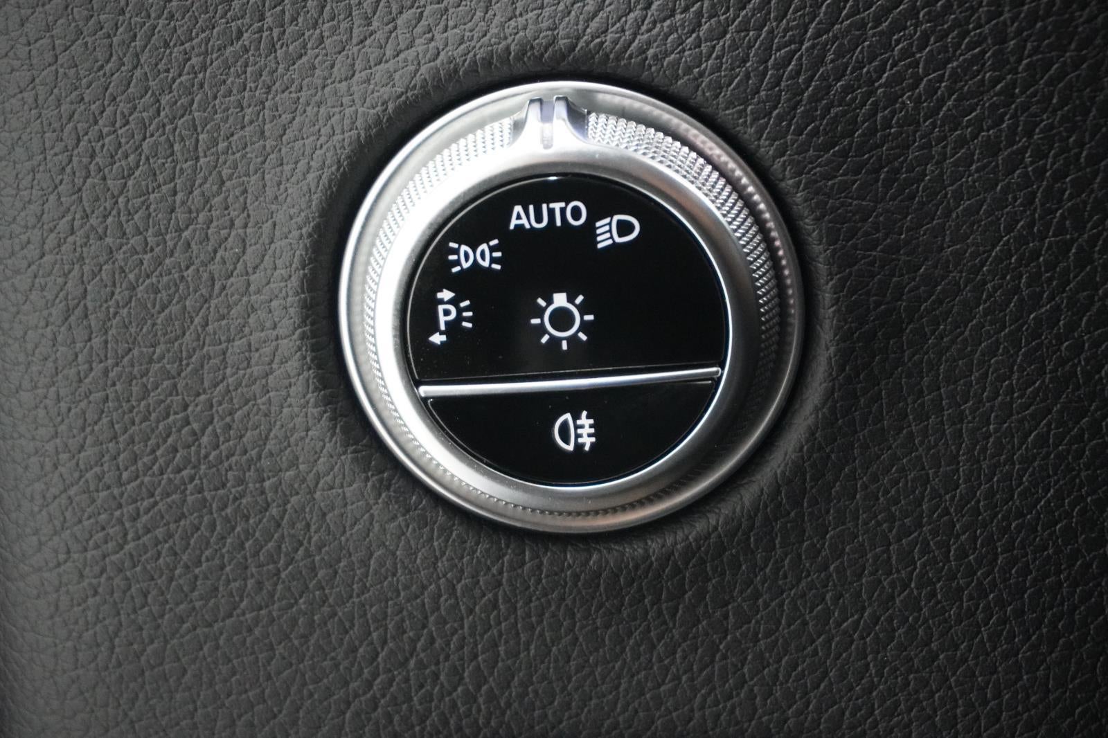 2023 Mercedes-Benz GLC GLC 300